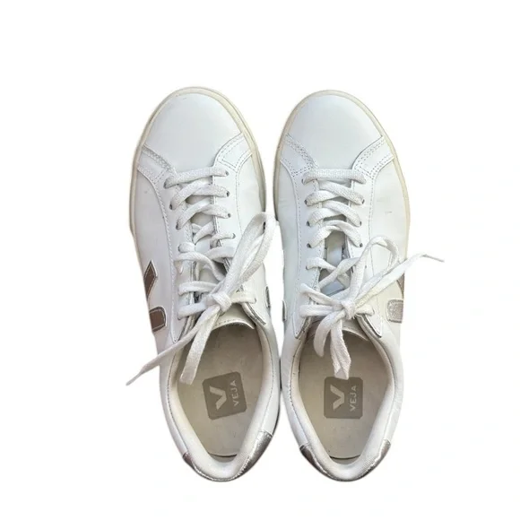 Veja Esplar Logo Leather model in White and Silver - Picture 12 of 12